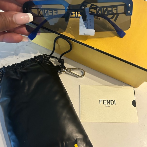 Fendi glasses - Picture 8 of 12